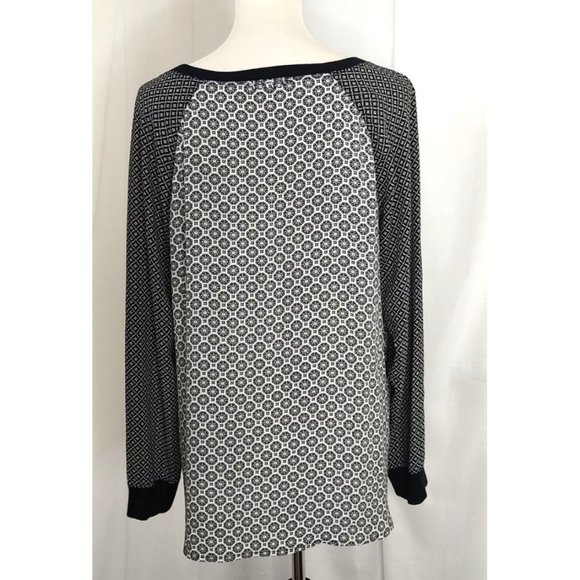 Loft Top M Mix Mosaic Raglan Top Black & Whites - Picture 8 of 9